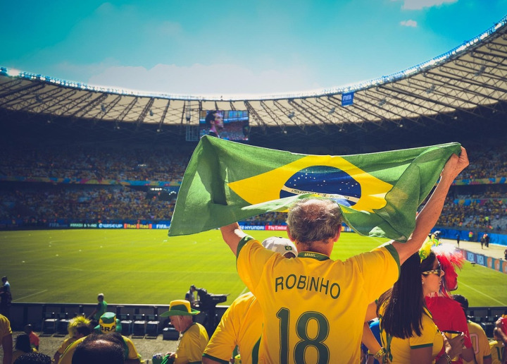 football crowd cheering